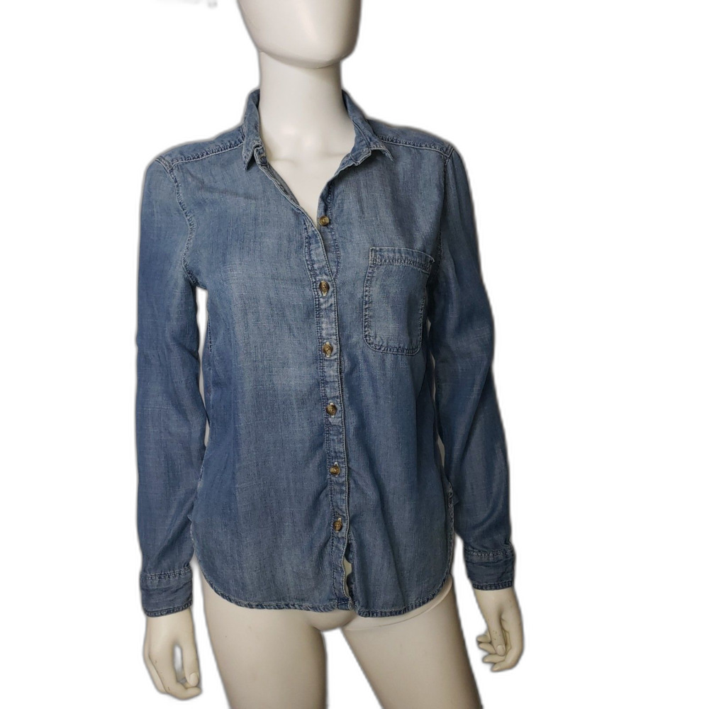 AMERICAN EAGLE Boyfriend Fit Denim Chambray Button Up Shirt Womens Size S